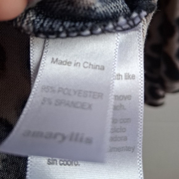 Amaryllis Bell Sleeve Leopard Print Tunic Top Sz 1X - Picture 5 of 6